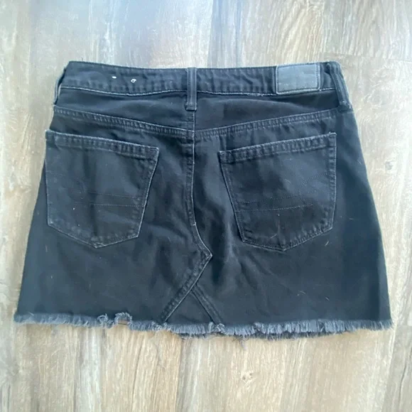 Black American Eagle Skirt - Picture 2 of 3